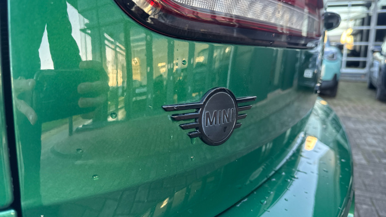 MINI Clubman 1.5 Cooper Exclusive Premium 6dr Auto Petrol Estate